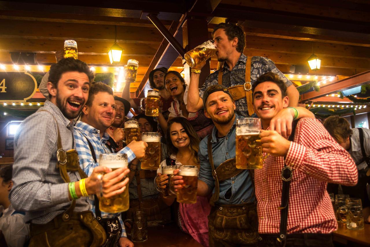 Munich Oktoberfest Glamping Otel Dış mekan fotoğraf