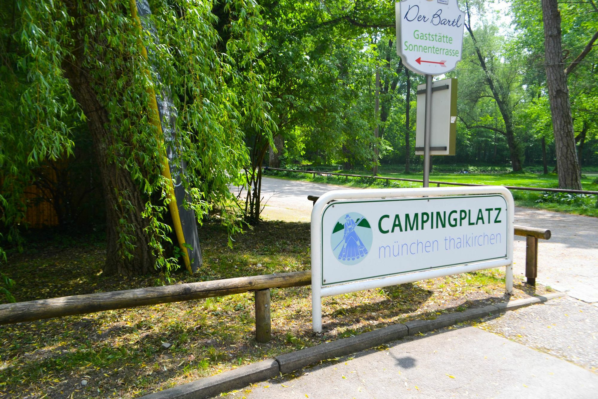 Munich Oktoberfest Glamping Otel Dış mekan fotoğraf