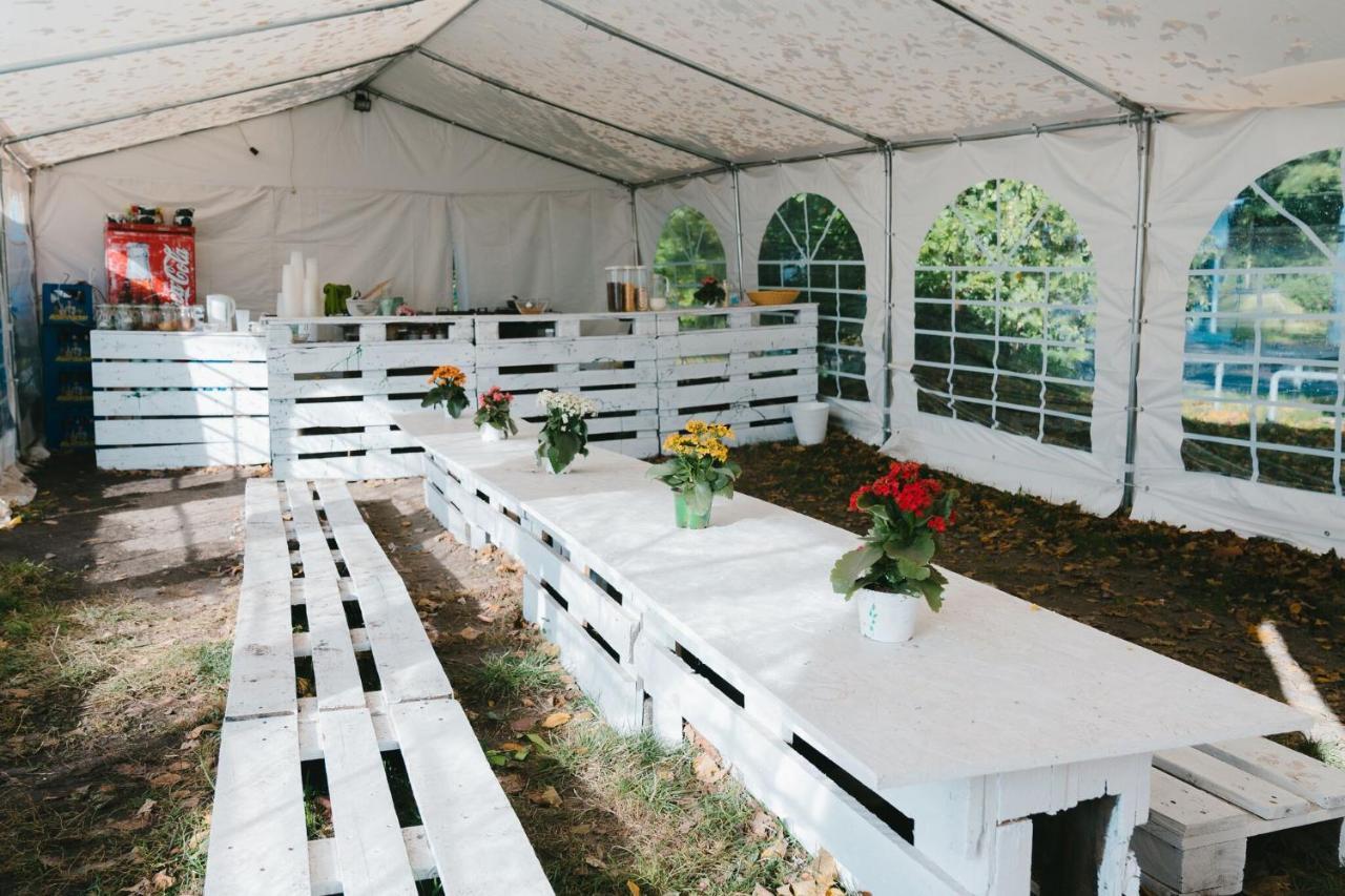 Munich Oktoberfest Glamping Otel Dış mekan fotoğraf